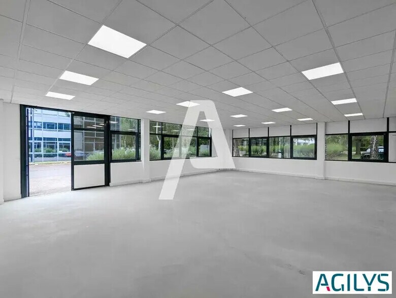 Flex dans Saclay à louer - Photo intérieure - Image 1 de 12