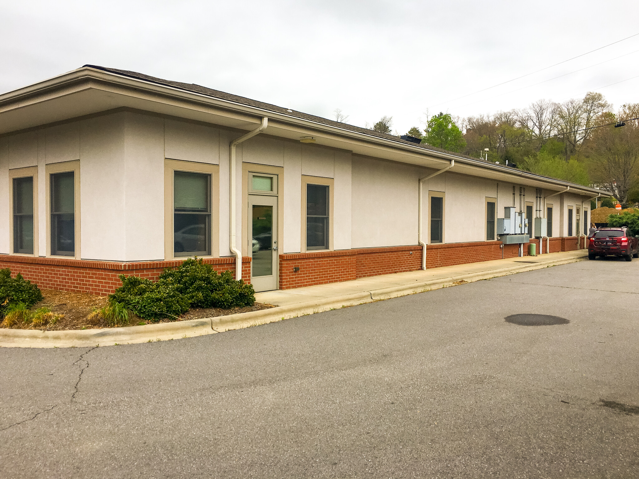 43 Bowman Dr, Waynesville, NC à vendre Photo du bâtiment- Image 1 de 1