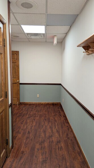 226 Seventh St, Garden City, NY à louer - Photo du bâtiment - Image 2 de 8