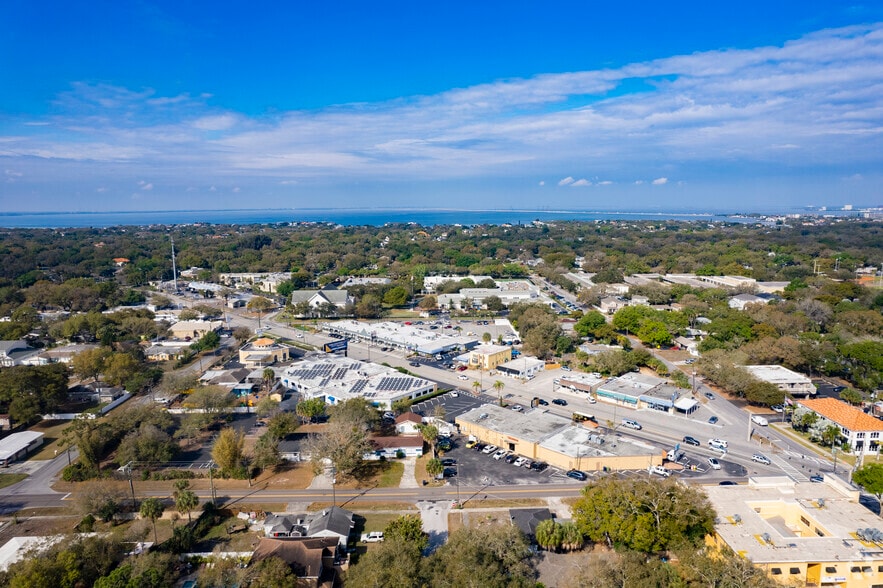 4245 Henderson Blvd, Tampa, FL à louer - Aérien - Image 2 de 9