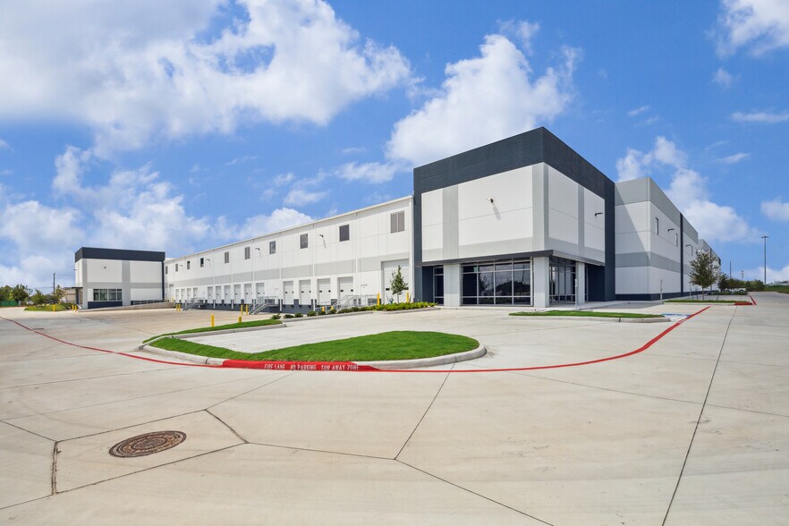 13415 Conklin Ln, Houston, TX à vendre - Photo du bâtiment - Image 2 de 4