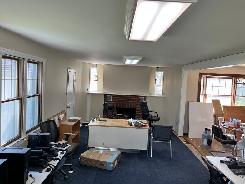 1211 Cinnaminson Ave, Cinnaminson, NJ for sale - Building Photo - Image 3 of 4