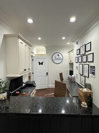 Plus de détails pour 3323 SW Naito Pky, Portland, OR - Bureau à vendre