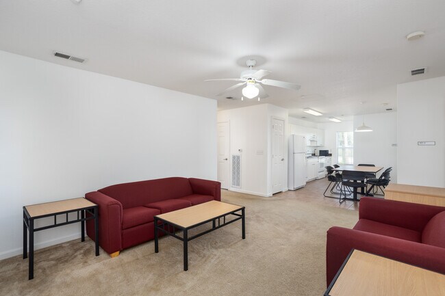 Plus de détails pour 1540 NE Skippers Way, Palm Bay, FL - Multi-résidentiel à vendre