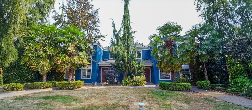 325 4th Ave, Kirkland, WA à vendre - Photo du bâtiment - Image 1 de 6