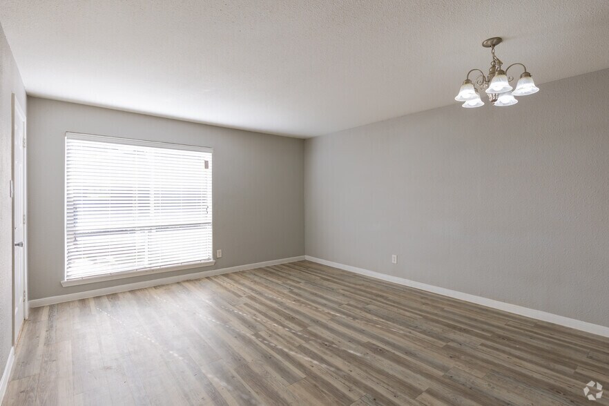 311 Gladstell St, Conroe, TX à vendre - Photo intérieure - Image 3 de 46