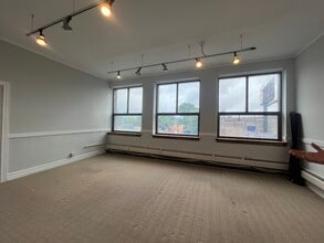 1467 N Elston Ave, Chicago, IL for lease Interior Photo- Image 1 of 3