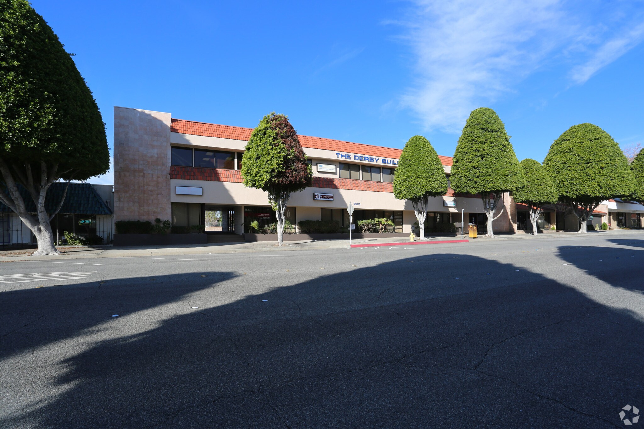 217 S Glendora Ave, Glendora, CA à louer Photo principale- Image 1 de 10