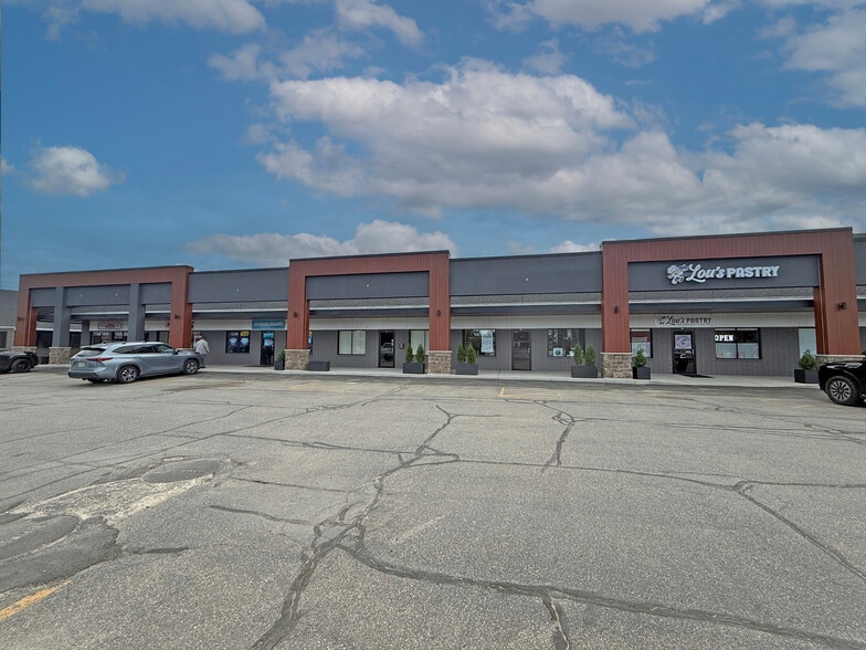 193B Wakefield St, Rochester, NH for lease - Building Photo - Image 1 of 4