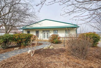 Plus de détails pour 425 Applegate Way, Ashland, OR - Local d'activités à louer