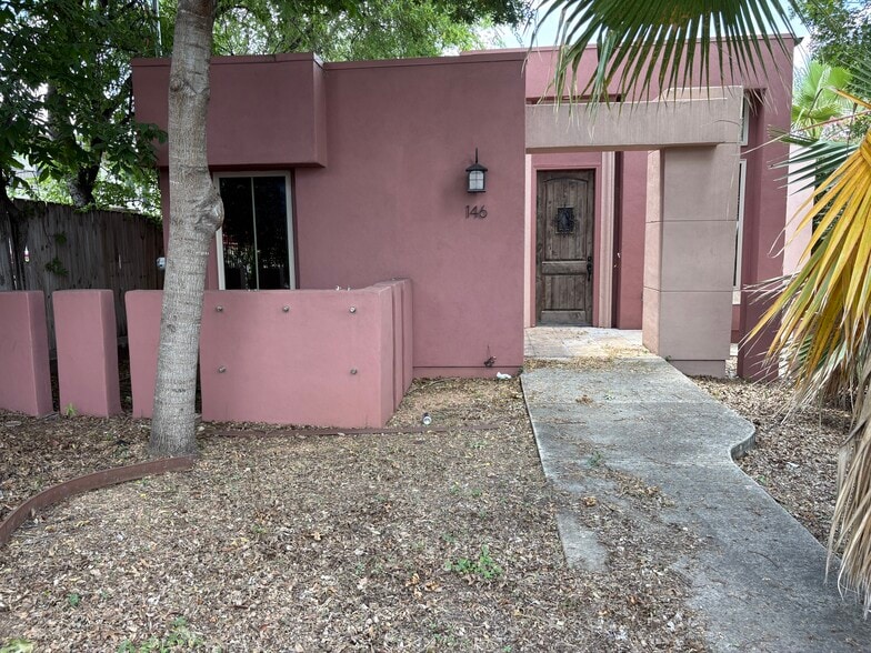 146 Babcock Rd, San Antonio, TX for sale - Primary Photo - Image 1 of 7