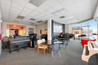2184 S Telegraph Rd, Bloomfield Hills, MI for lease Interior Photo- Image 2 of 4