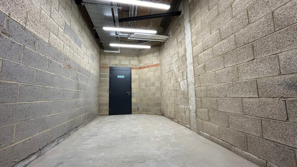 141-147 High St, Brentwood à louer - Photo intérieure - Image 3 de 6