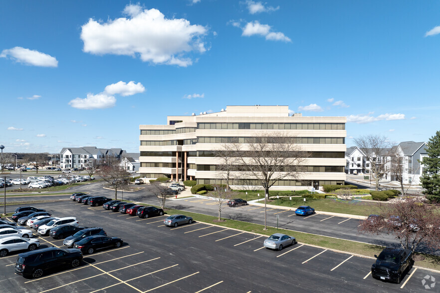 1721 Moon Lake Blvd, Hoffman Estates, IL for lease - Building Photo - Image 2 of 28