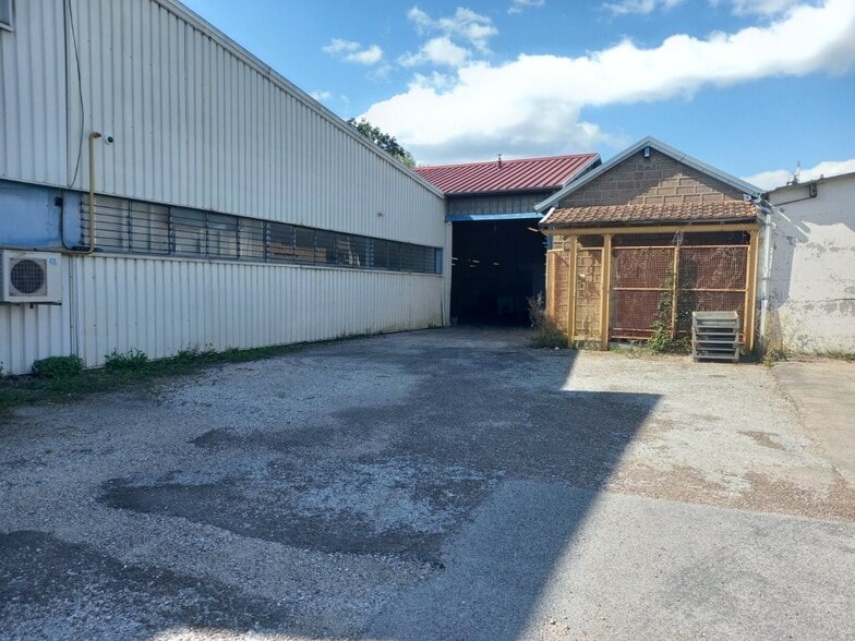 Industrial in Miserey-Salines for sale - Building Photo - Image 3 of 5