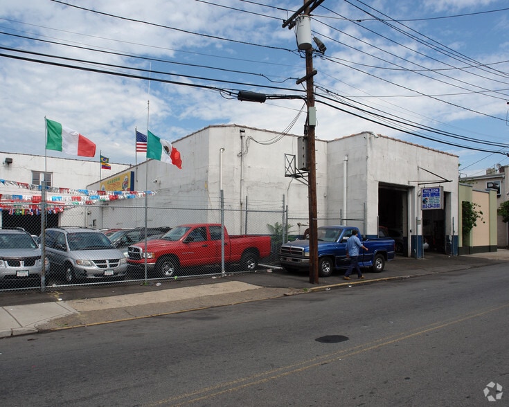 335-337 Jefferson St, Newark, NJ for sale - Primary Photo - Image 1 of 2