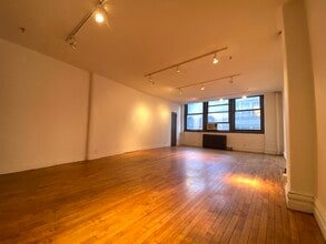 28 W 27th St, New York, NY for lease Interior Photo- Image 2 of 4
