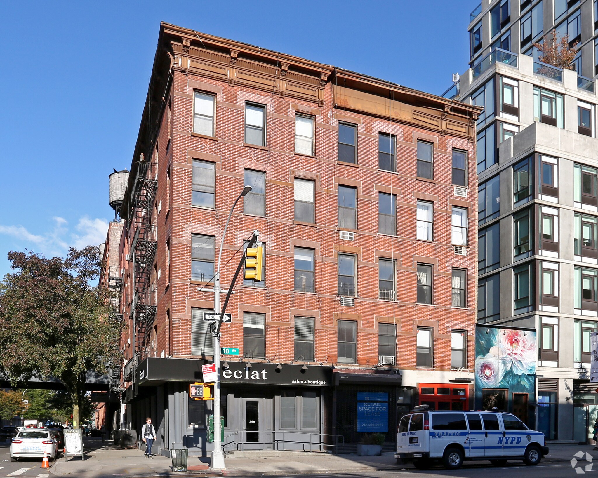 205 Tenth Ave, New York, NY for lease Primary Photo- Image 1 of 6