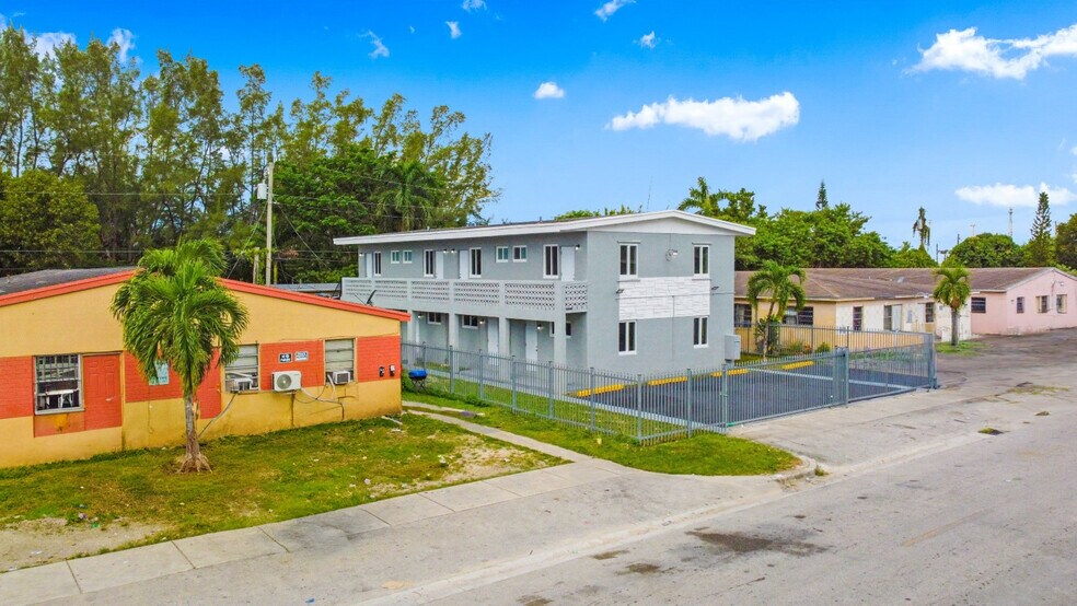 1430 NW 2nd Ave, Florida City, FL for sale - Building Photo - Image 2 of 46
