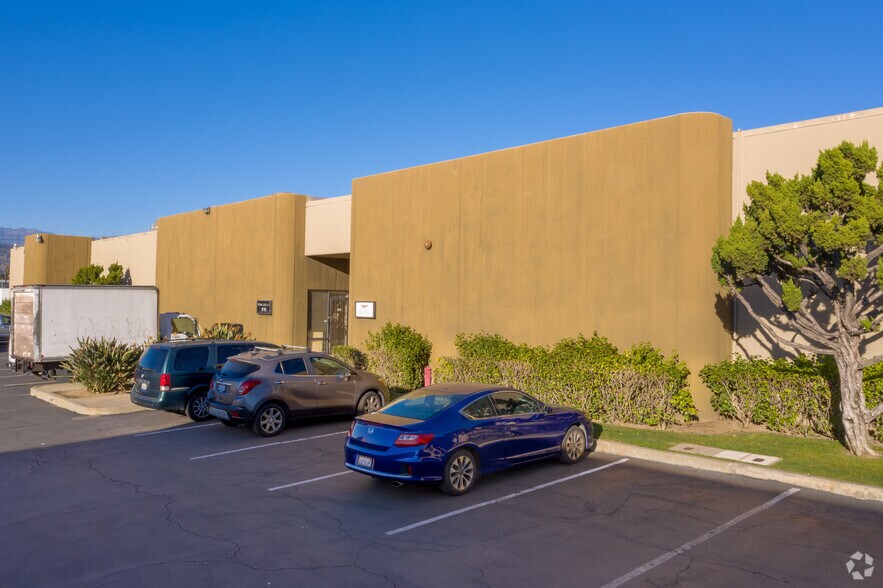 822-832 N Grand Ave, Covina, CA for lease - Building Photo - Image 3 of 6