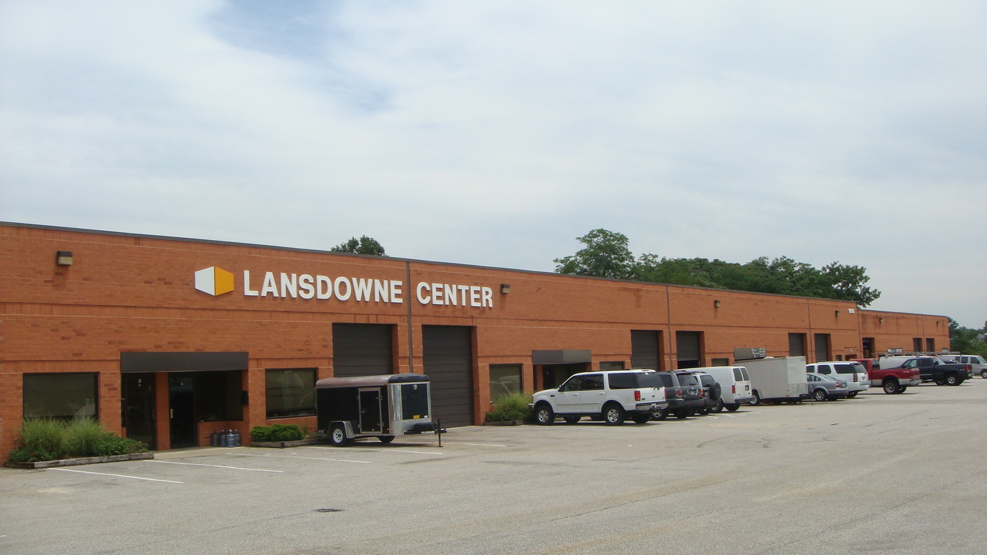 1900 Lansdowne Rd, Lansdowne, MD for lease Building Photo- Image 1 of 1