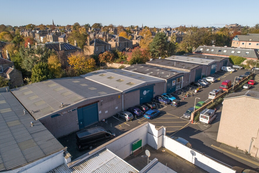 254-256 Causewayside, Edinburgh for lease - Building Photo - Image 1 of 4