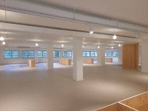 Office in Esplugues de Llobregat, Barcelona for lease Interior Photo- Image 2 of 19