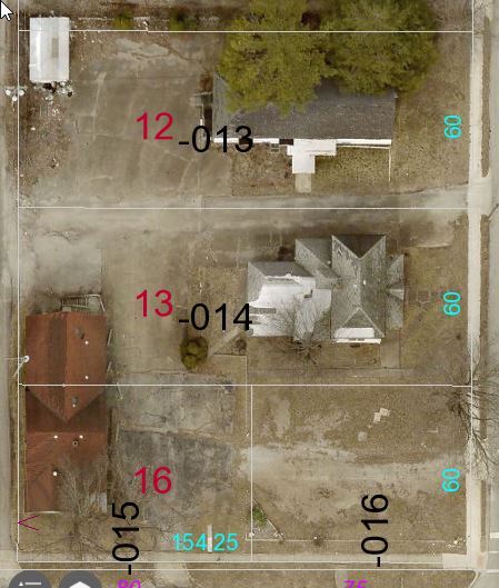 915 Lincoln Ave, Charleston, IL à vendre Photo principale- Image 1 de 7