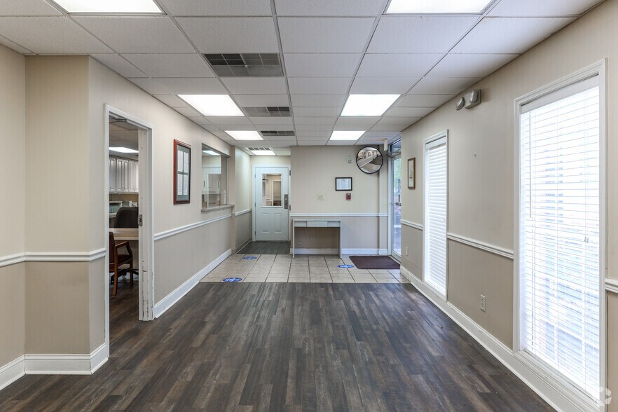 2308 Palmyra Rd, Albany, GA à louer - Photo intérieure - Image 3 de 40