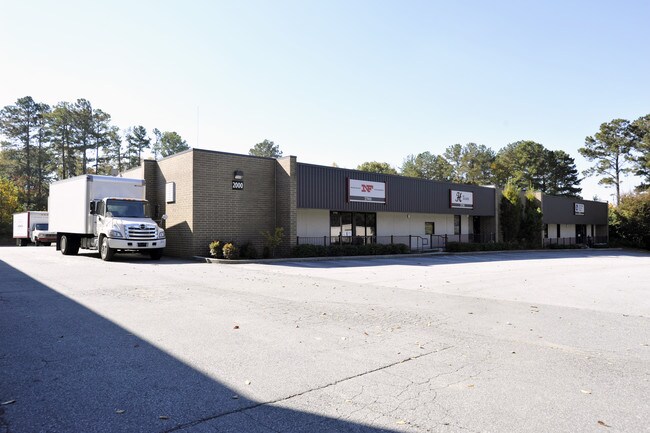 More details for 2732-2740 S Cobb Industrial Blvd SE, Smyrna, GA - Industrial for Lease