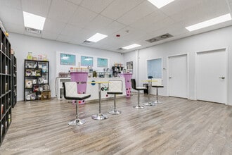 1340 Louis Ave, Elk Grove Village, IL for lease Interior Photo- Image 2 of 26