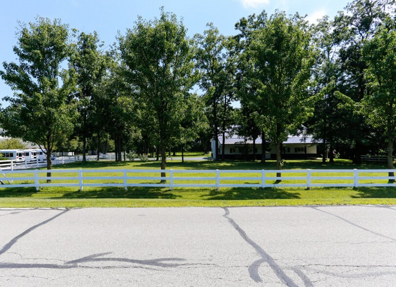 17650 Echo Dr, Marysville, OH à vendre - Photo du bâtiment - Image 2 de 2