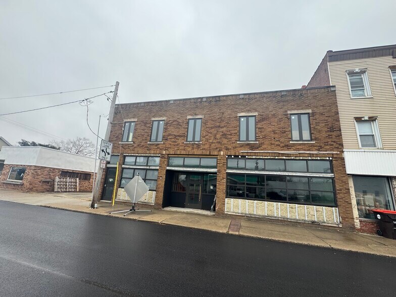 120 Walnut St, Washington, IL à vendre - Photo du bâtiment - Image 2 de 29