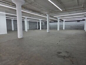 90 Dayton Ave, Passaic, NJ à louer Photo intérieure- Image 2 de 7