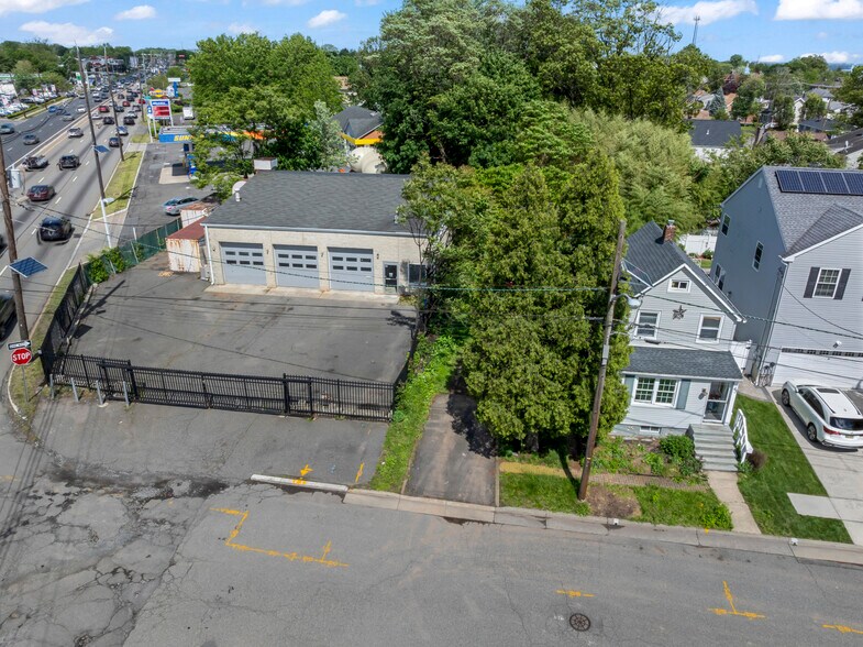 370 US Highway 1, Edison, NJ à vendre - Photo du bâtiment - Image 2 de 13