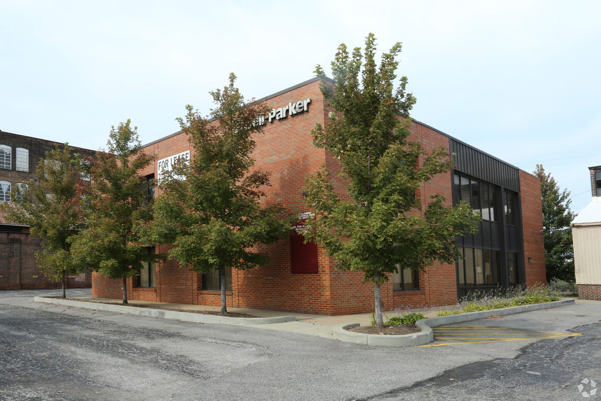 4205 St Clair Ave, Cleveland, OH à louer Photo principale- Image 1 de 15