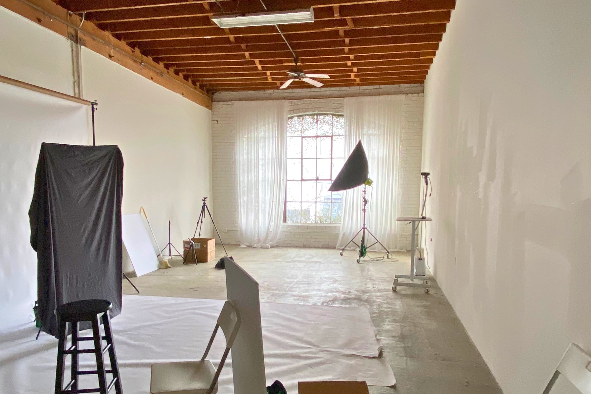 3430 S Hill St, Los Angeles, CA for lease Interior Photo- Image 1 of 2