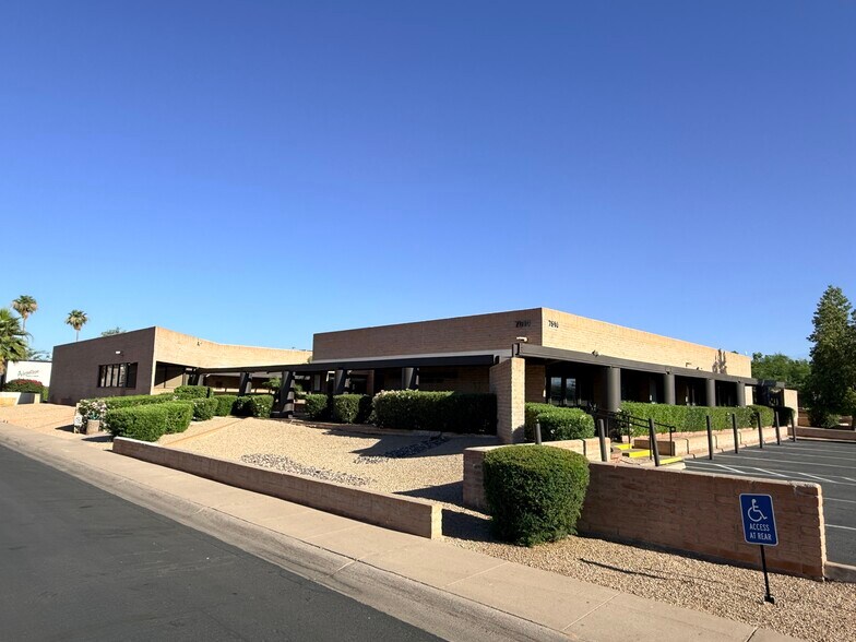 7514 E Monterey Way, Scottsdale, AZ for sale - Building Photo - Image 2 of 9