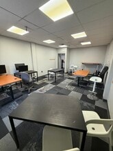 5877 Commerce St, Pittsburgh, PA for lease Interior Photo- Image 2 of 3