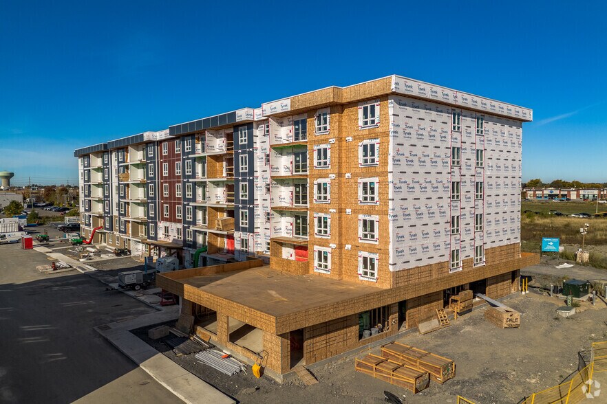 1070 Noëlla Leclair Way, Ottawa, ON à louer - Photo du bâtiment - Image 3 de 5