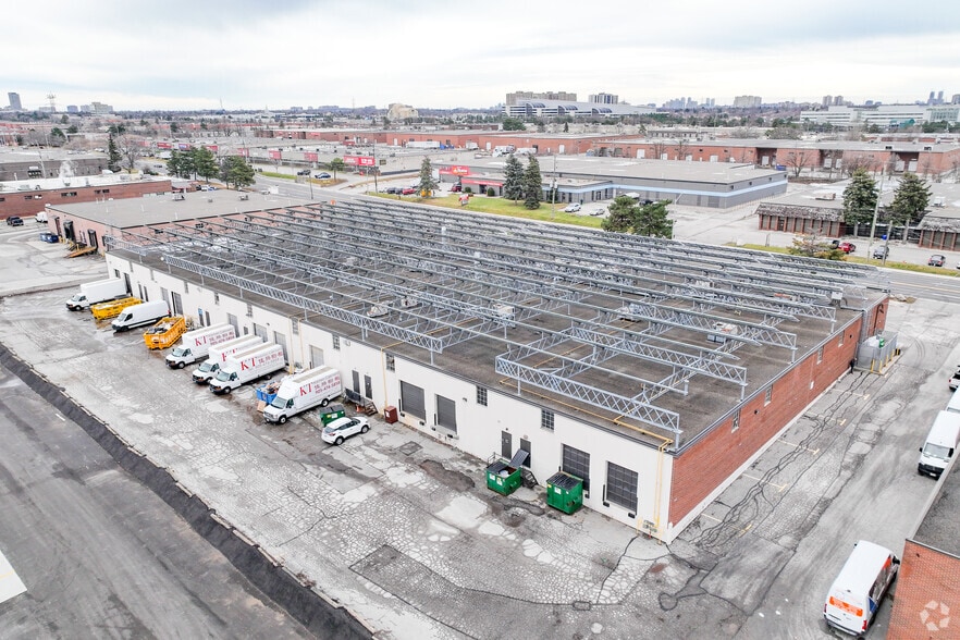 560 Denison St, Markham, ON for lease - Building Photo - Image 2 of 3