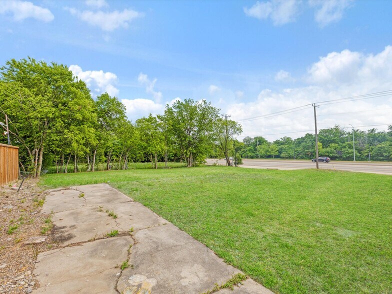 1003 E Rosedale St, Fort Worth, TX à vendre - Photo du bâtiment - Image 2 de 15