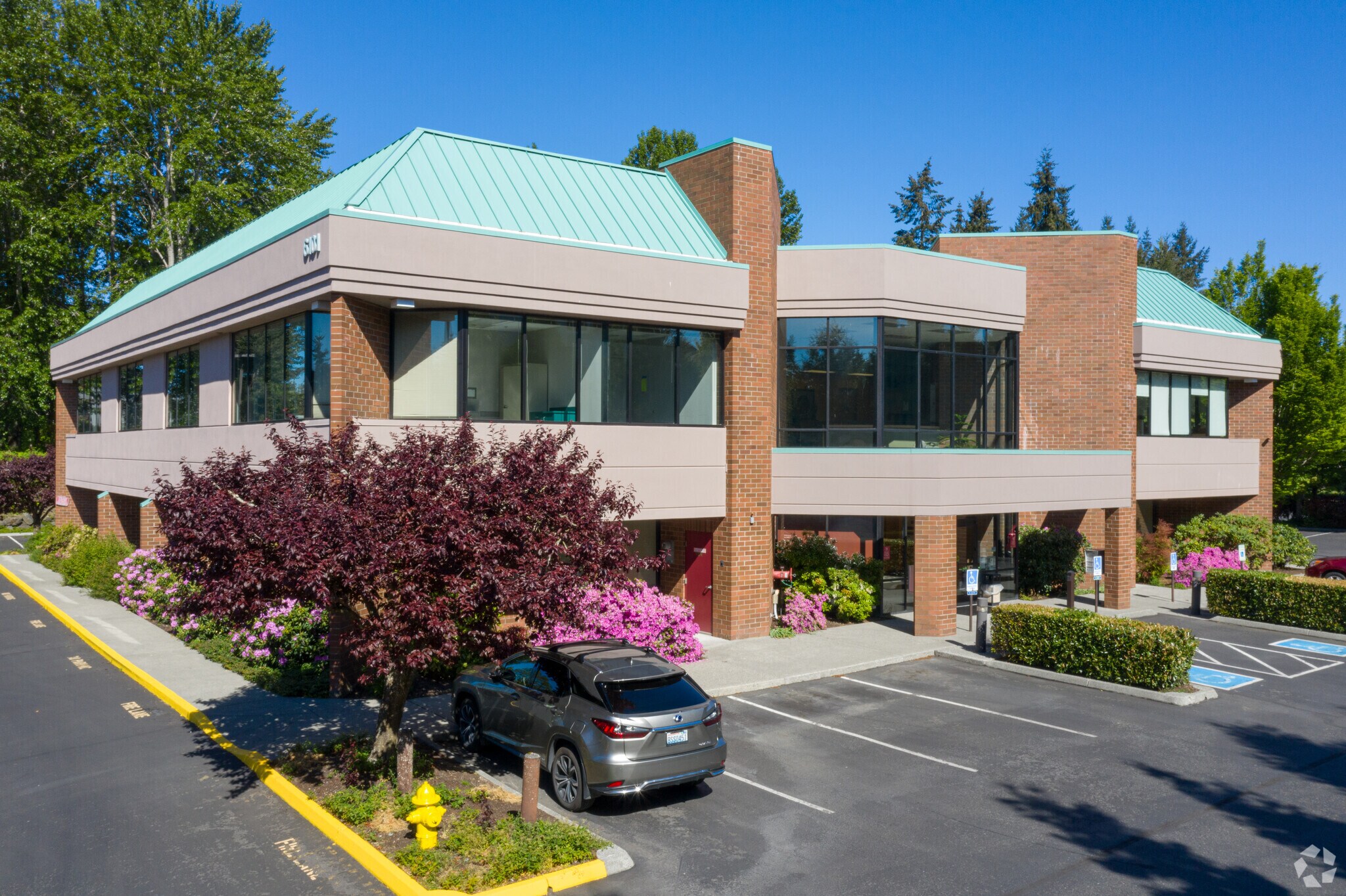 6101 200th St SW, Lynnwood, WA à louer Photo du bâtiment- Image 1 de 6
