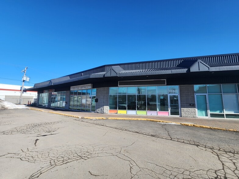 135 25e Av, St-Eustache, QC à louer - Photo du bâtiment - Image 3 de 28
