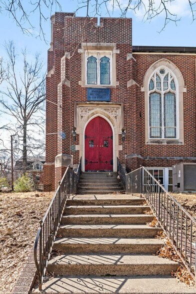 1140 Cherokee Rd, Louisville, KY à vendre - Photo du bâtiment - Image 3 de 16