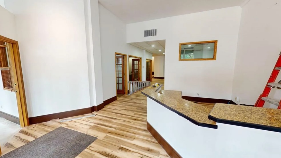 2815 Montana Ave, Billings, MT for lease - Interior Photo - Image 2 of 5