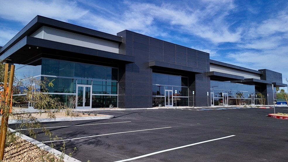 1941 Jefferson St, North Las Vegas, NV for lease - Building Photo - Image 2 of 6