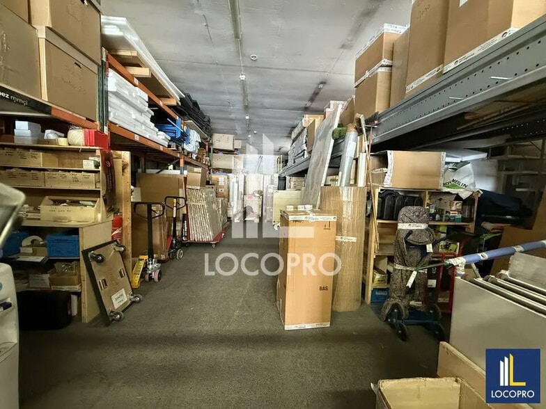 Flex in Saint-Laurent-du-Var for lease - Building Photo - Image 3 of 3