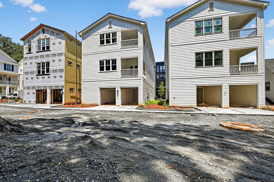 64 Linton St, Woodstock, GA for sale - Construction Photo - Image 3 of 18
