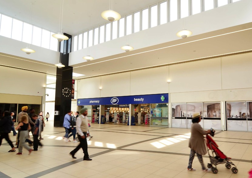 High St, West Bromwich for lease - Interior Photo - Image 3 of 6